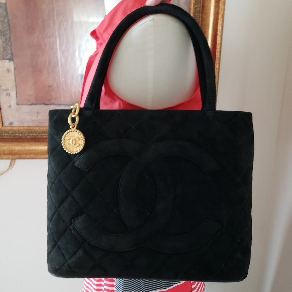 CHANEL Quilted CC Medallion ToTe bag Black Suede.